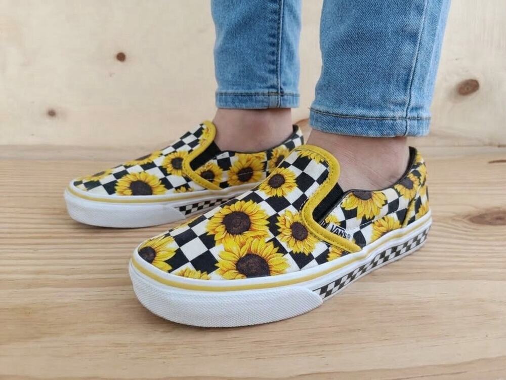 Vans Classic Slip On Shoes Youth Size 3.0 Sunflower Checkerboard Black Yellow